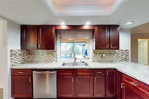 7121 Odoniel Loop W, Lakeland, FL 33809 - Photo 11