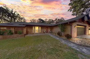 7121 Odoniel Loop W, Lakeland, FL 33809 - Photo 1