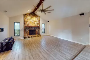 7121 Odoniel Loop W, Lakeland, FL 33809 - Photo 5