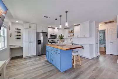 5266 Beach Drive SE #B, Saint Petersburg, FL 33705 - Photo 3