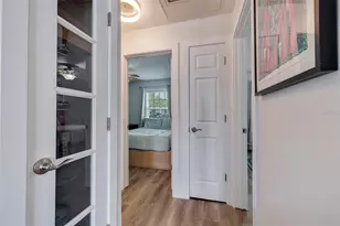 5266 Beach Dr SE, Saint Petersburg, FL 33705 - Photo 9