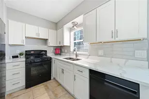 1170 Rue Des Chateaux, South Pasadena, FL 33707 - Photo 15