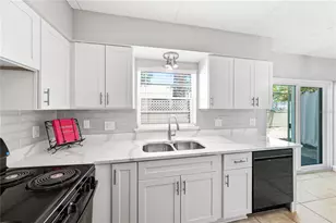1170 Rue Des Chateaux, South Pasadena, FL 33707 - Photo 17