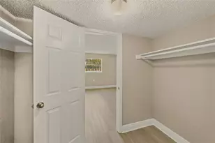 200 Country Club Dr, Largo, FL 33771 - Photo 19