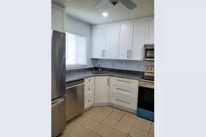 1020 70th Street N, Saint Petersburg, FL 33710 - Photo 17