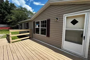 40838 Sutorus Rd, Zephyrhills, FL 33540 - Photo 5