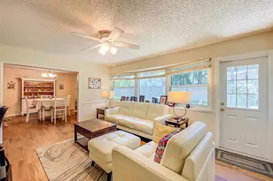 621 Timber Ln, Tarpon Springs, FL 34689 - Photo 21