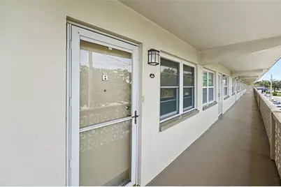 951 79th Avenue N #APT 322, Saint Petersburg, FL 33702 - Photo 3