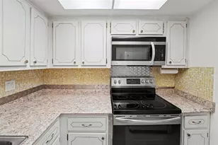 951 79th Ave N, Saint Petersburg, FL 33702 - Photo 11