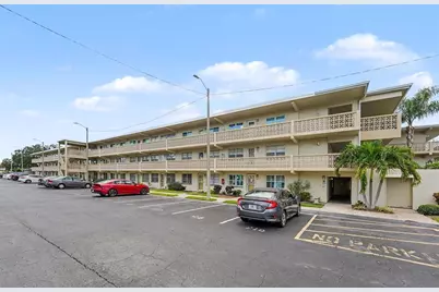 951 79th Avenue N #APT 322, Saint Petersburg, FL 33702 - Photo 1