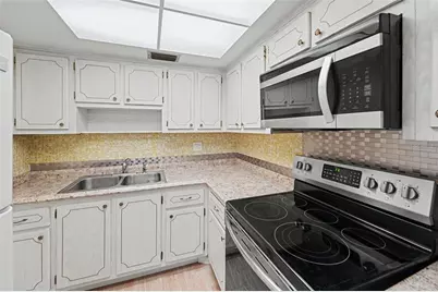 951 79th Avenue N #APT 322, Saint Petersburg, FL 33702 - Photo 13
