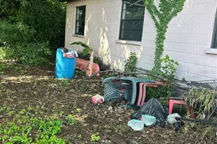 2887 Division Dr N, Saint Petersburg, FL 33714 - Photo 27