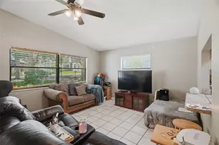 1304 E Boyer St, Tarpon Springs, FL 34689 - Photo 7
