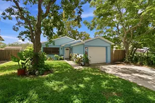 1304 E Boyer St, Tarpon Springs, FL 34689 - Photo 5