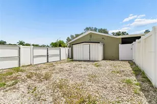 11798 David Ct, Seminole, FL 33778 - Photo 47