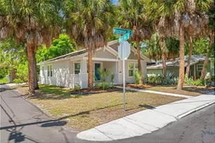 325 Wisconsin Ct S, Saint Petersburg, FL 33705 - Photo 3