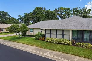 1372 Carlisle Ct, Dunedin, FL 34698 - Photo 3
