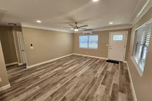 3113 25th St N, Saint Petersburg, FL 33713 - Photo 9