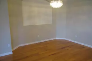 1368 Emerald Dunes Dr, Sun City Center, FL 33573 - Photo 5