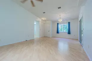 8157 Sturbridge Ct, Weeki Wachee, FL 34613 - Photo 7