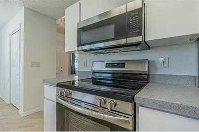 8157 Sturbridge Court, Weeki Wachee, FL 34613 - Photo 9