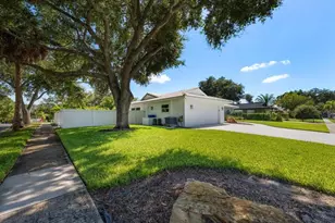 991 McLean St, Dunedin, FL 34698 - Photo 39