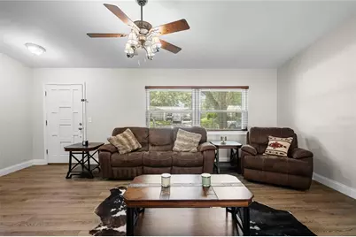2423 Forrest Crest Cir, Lutz, FL 33549 - Photo 17