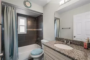 2423 Forrest Crest Cir, Lutz, FL 33549 - Photo 9
