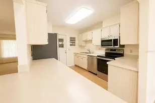 310 Faircross Cir, Sun City Center, FL 33573 - Photo 11