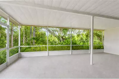 6026 Sandhill Ridge Drive, Lithia, FL 33547 - Photo 17