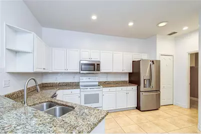 6026 Sandhill Ridge Drive, Lithia, FL 33547 - Photo 5