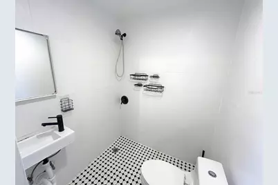 2440 9th Avenue S, Saint Petersburg, FL 33712 - Photo 11