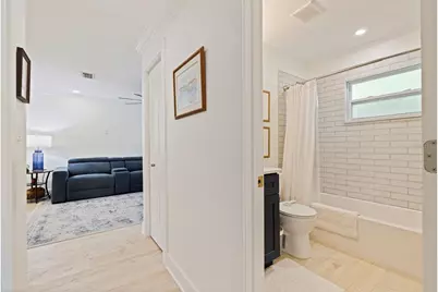5711 Venetian Boulevard NE, Saint Petersburg, FL 33703 - Photo 17