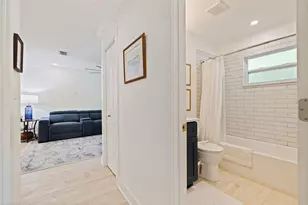 5711 Venetian Blvd NE, Saint Petersburg, FL 33703 - Photo 17