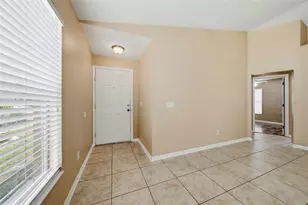 925 Windton Oak Dr, Ruskin, FL 33570 - Photo 13