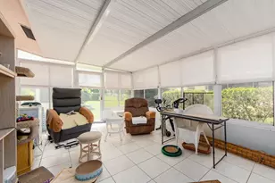 14104 89th Ave, Seminole, FL 33776 - Photo 15