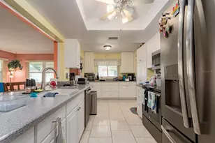 14104 89th Ave, Seminole, FL 33776 - Photo 7