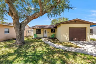 231 93rd Avenue N, Saint Petersburg, FL 33702 - Photo 1