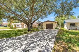231 93rd Ave N, Saint Petersburg, FL 33702 - Photo 3
