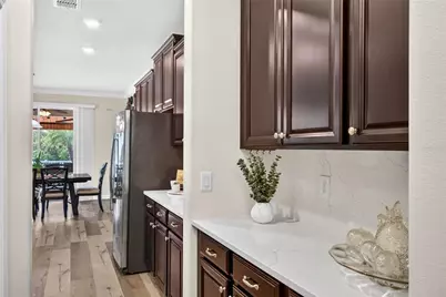 10704 Pegasus Valley Court, Tampa, FL 33647 - Photo 11