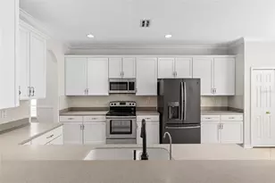 7860 Atwood Dr, Wesley Chapel, FL 33545 - Photo 7