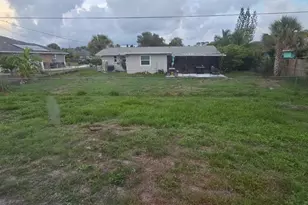 664 Cypress Rd, Venice, FL 34293 - Photo 7