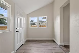 1327 35th St S, Saint Petersburg, FL 33711 - Photo 41