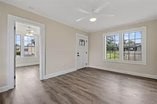 1327 35th St S, Saint Petersburg, FL 33711 - Photo 17