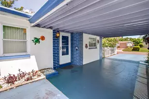 568 Manor Dr, Dunedin, FL 34698 - Photo 37
