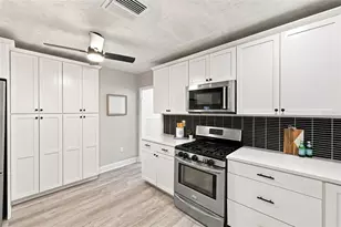 307 E North St, Tampa, FL 33604 - Photo 11