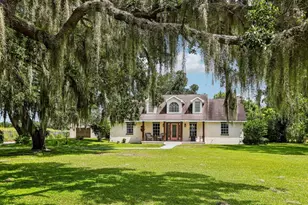 408 Holloway Rd, Plant City, FL 33567 - Photo 1