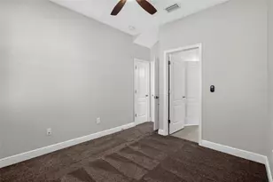 11014 Spring Point Cir, Riverview, FL 33579 - Photo 15