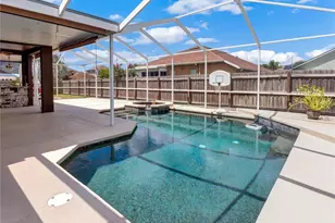 2002 Rain Dance Pl, Brandon, FL 33510 - Photo 11