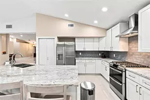 16502 Cayman Dr, Tampa, FL 33624 - Photo 3